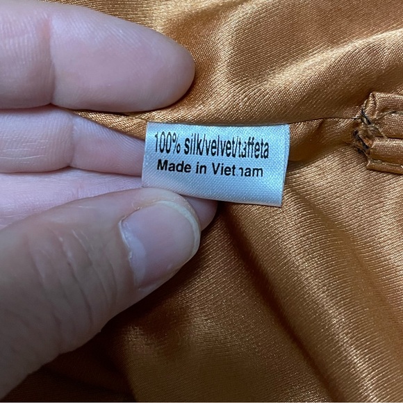 EUC Vintage Velvet and Silk Jacket - Picture 4 of 8